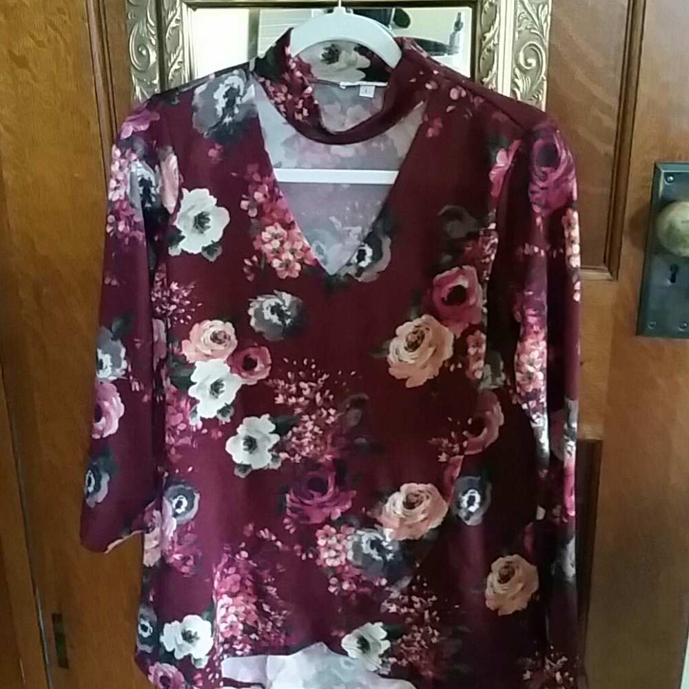 Women's Vintage look Flowered Top Sz.L